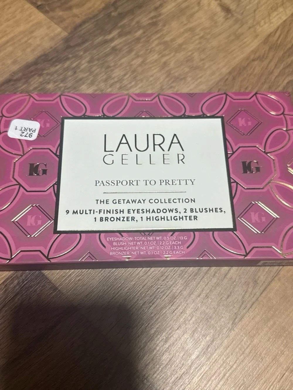 Laura Geller Passport to Pretty Eyeshadow & Face Palette - Pink